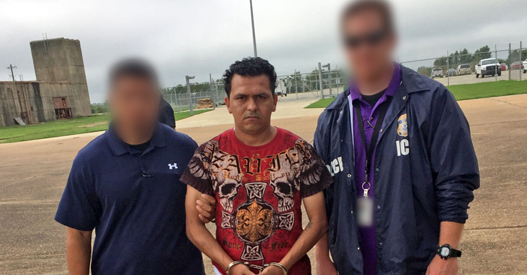 ICE removes MS-13 gang member wanted for murder in El Salvador