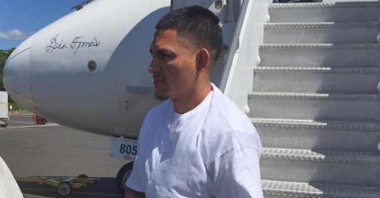 ICE Houston officers deport Salvadoran gang member wanted for aggravated extortion and drug possession