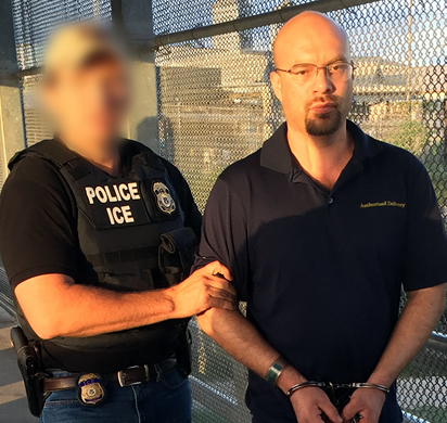 ICE Chicago office deports fugitive wanted in Mexico for murder 