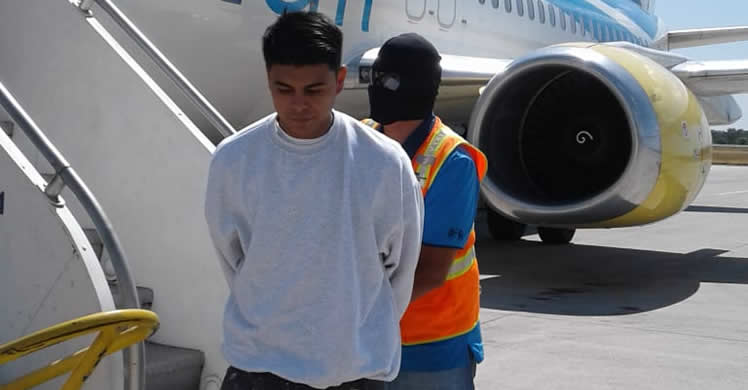 ICE removes MS-13 member wanted in El Salvador